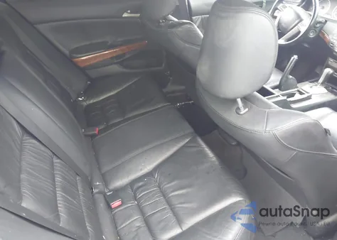 2011 Honda Accord 2.4 Ex-L z USA, uszkodzony, nr VIN 1HGCP2F82BA080515